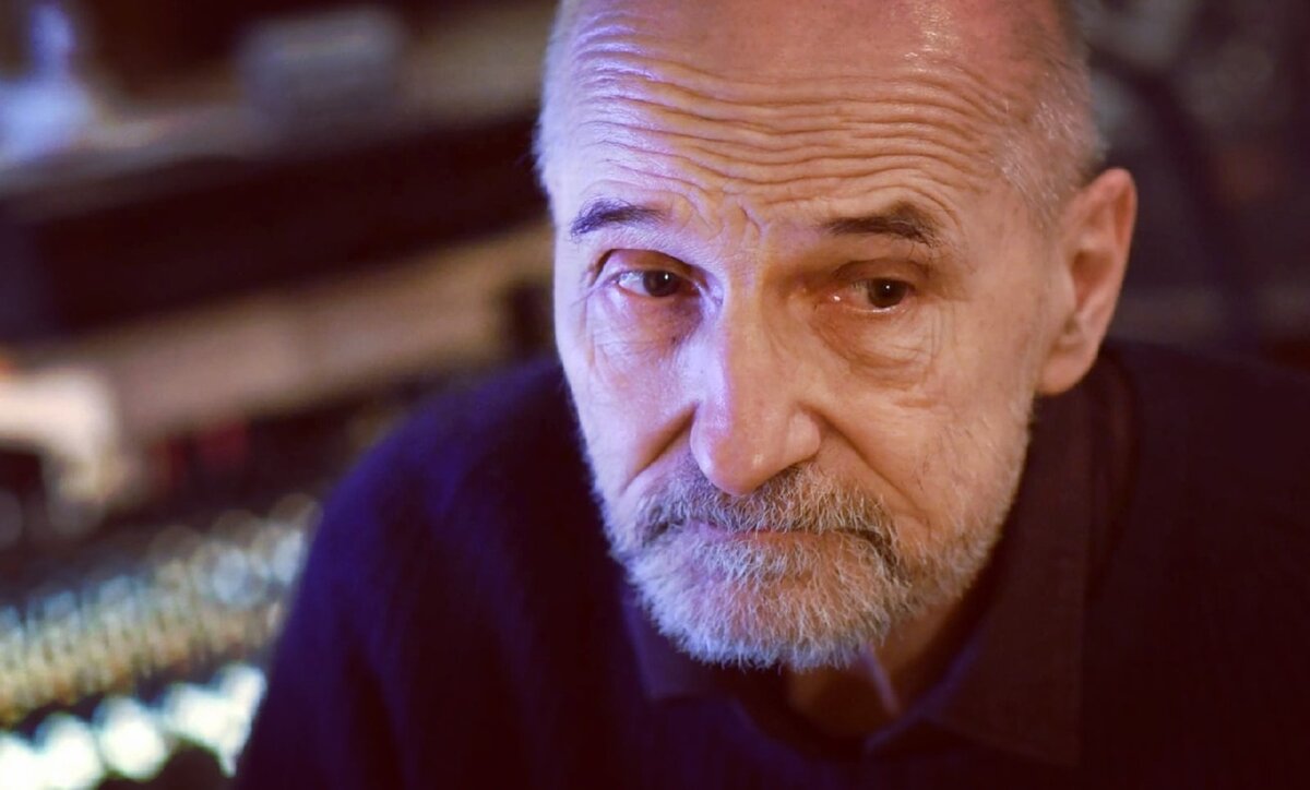 Пётр Николаевич Мамонов (14.04.1951 — 15.07.2021 гг.) — рок-музыкант, актёр, поэт, писатель, радиоведущий.