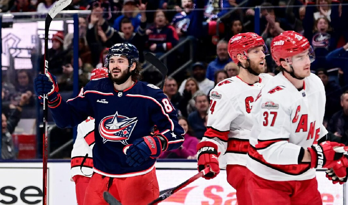 Кирилл Марченко впервые в карьере забросил три шайбы в одном матче НХЛ. Фото: globallookpress