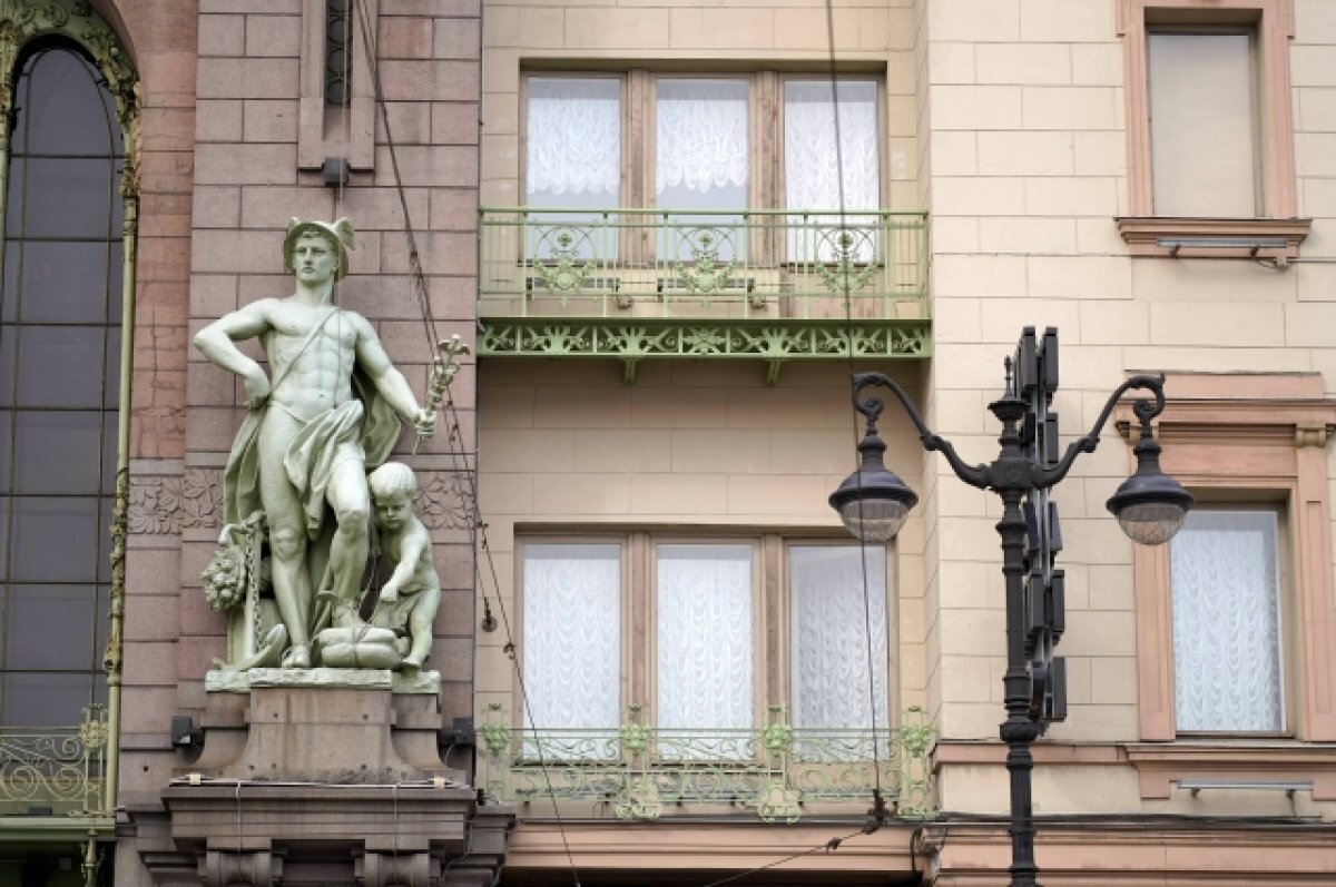    Регулировщик и маньяк. Какие памятники в Петербурге имеют шутливые названия