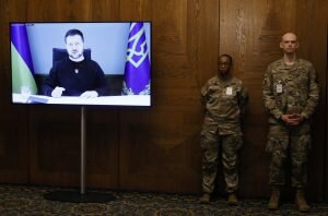    Фото: RONALD WITTEK/EFE Ирина Амелина