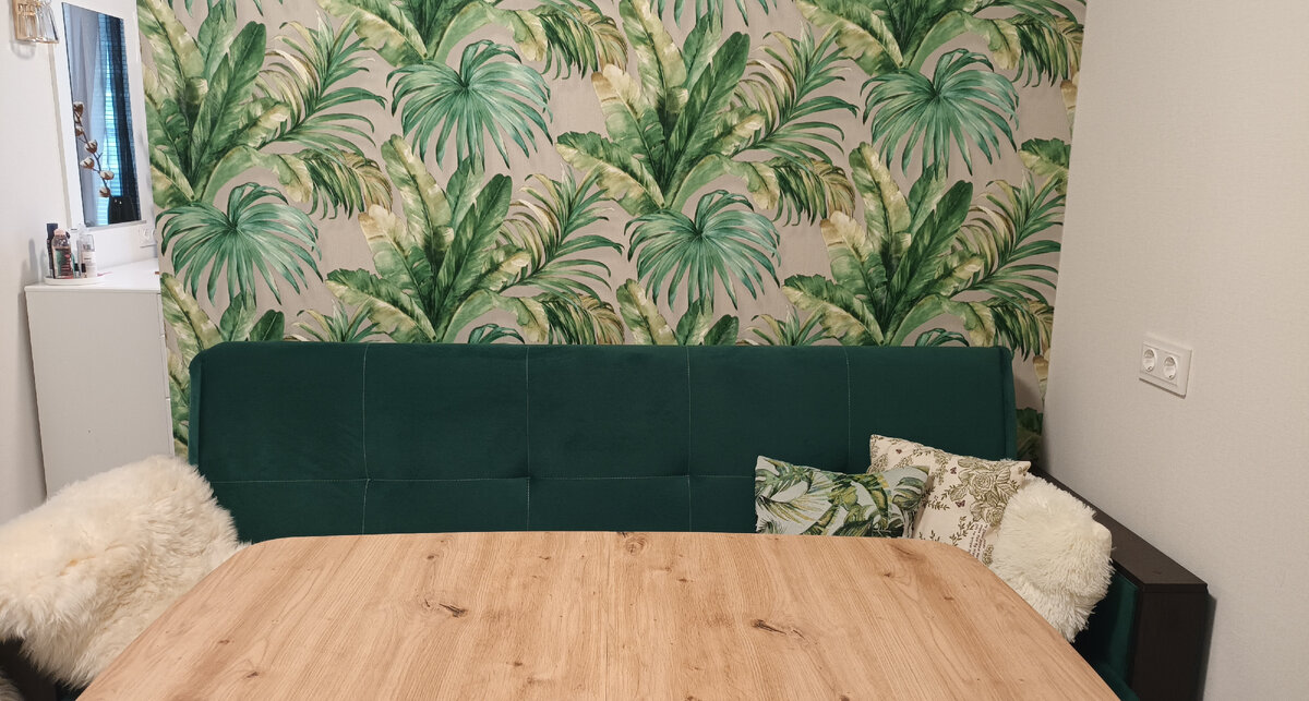 Вот так выглядит стена со стороны гостиной 