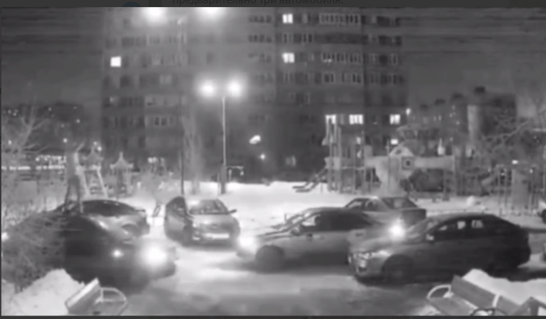    В Оренбурге на улице Чкалова задержан прыгавший по машинам неадекватный мужчина Белов Михаил Александрович