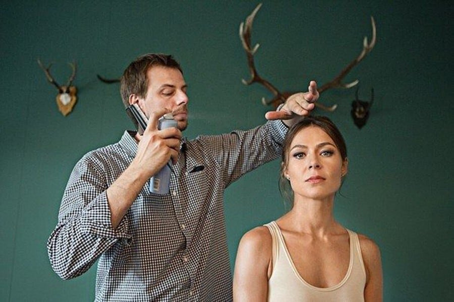 Кадр из сериала "Измены"