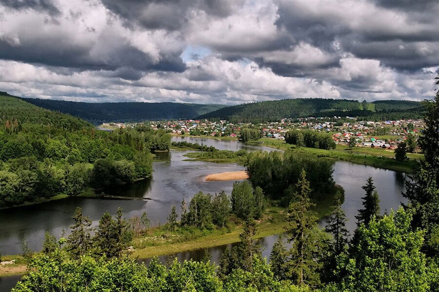 Село красный башкортостан. Природа Павловка Нуримановский район. Павловское водохранилище Нуримановский район. Павловское водохранилище в Башкирии. Красные скалы Нуримановский район.