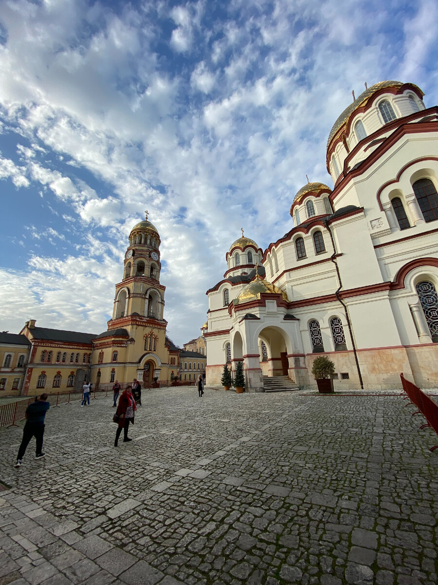 Площадь Новоафонского монастыря | Личное фото