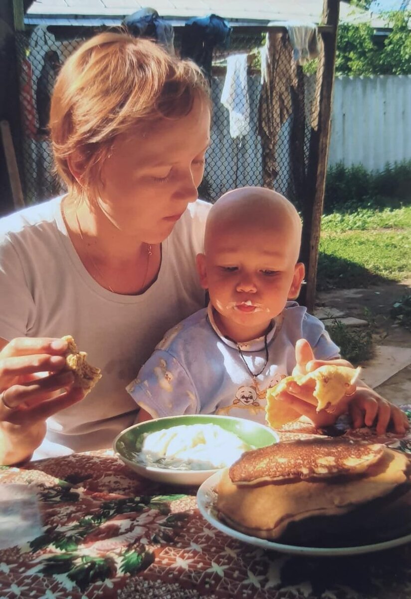 Это блины - самые толстые из блинного ассортимента