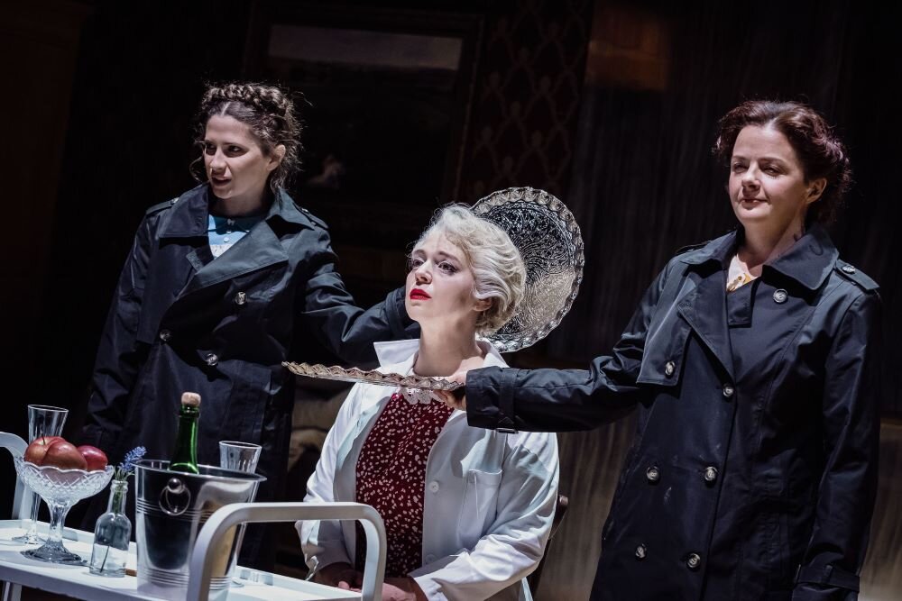    Источник фото: сайт театра Источник фото: Театр To Go