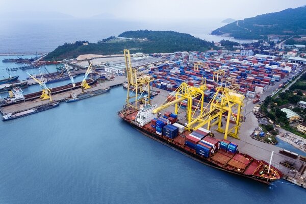 Морской порт Хайфон. Фото stepasochi.ru