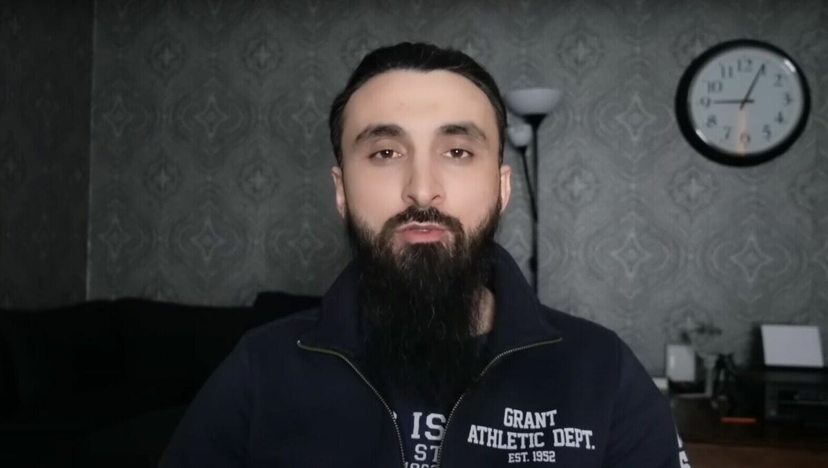     Критик режима главы Чечни Рамзана Кадырова выложил первое видео за более чем два месяца, сообщает корреспондент NewsTracker.