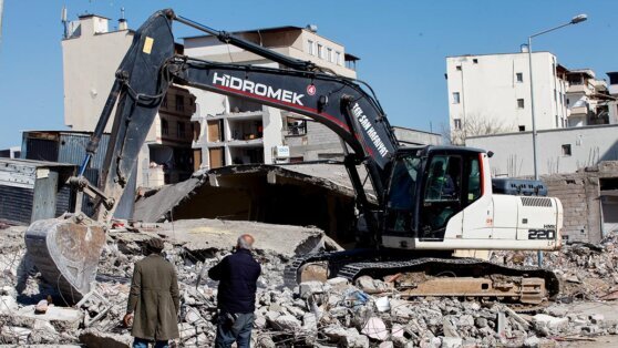    В Турции более 164 тысяч домов обрушились, повреждены или будут снесены из-за землетрясений Дарья Смирнова