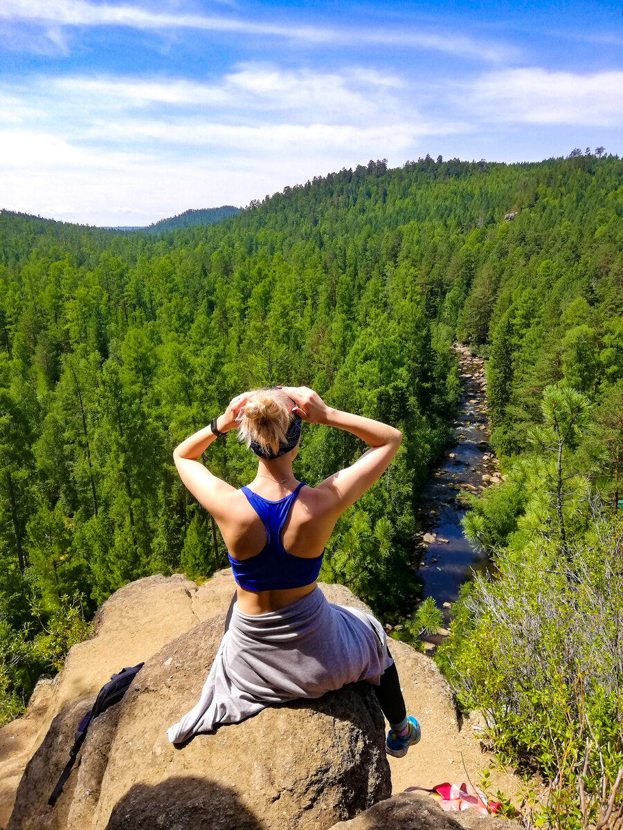 Фото с вершины скальника