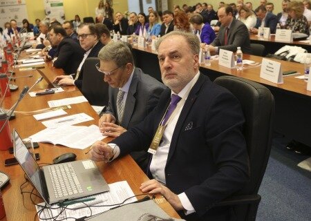    Эксперт: зерновой коридор — это обычный коммерческий процесс и ничего гуманитарного в нем нет