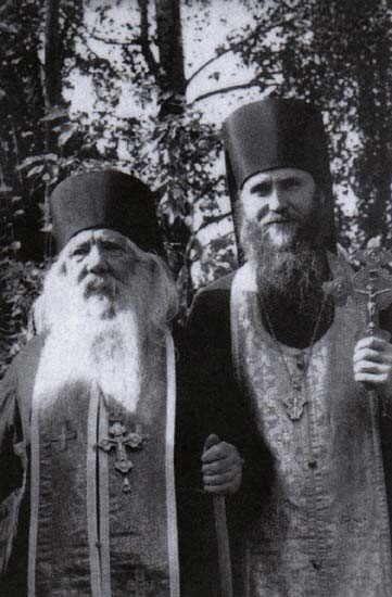 Отец Павел с духовным чадом.