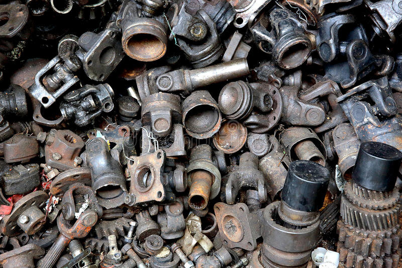 старые детали. старые детали. старые запчасти. запчасти лом. часы стимпанк.