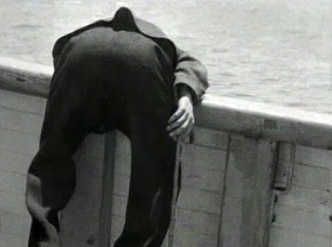 Кадр из фильма Чаплина "Иммигрант" 