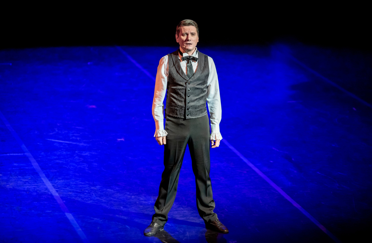 Евгений Лихманов (Рассказчик)