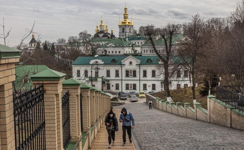 Автор и правообладатель данного изображения: https://godnews.ru/2023/03/15/мощи-ильи-муромца-и-подземные-пещеры-ч/