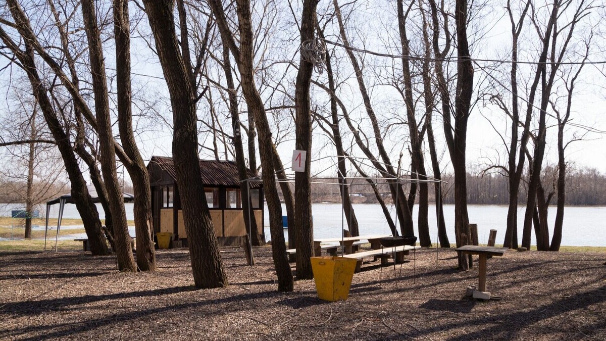     Нижегородские власти собираются предоставлять землю под глэмпинги без торгов. Сейчас соответствующий законопроект находится на антикоррупционной экспертизе.