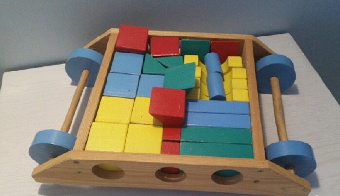 Пусть они были не такими яркими и продвинутыми, но любовь к ним до сих пор объединяет миллионы взрослых, когда-то бывших детьми В Советском союзе игрушки были «заточены» под реалии: не просто...-22