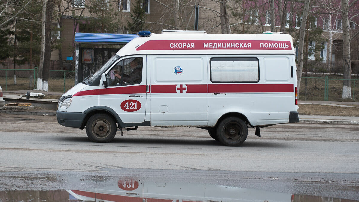     В ответ на жалобы жителей Ставрополья на состояние машин скорой, первый заместитель министра здравоохранения по Ставропольскому краю Юрий Литвинов, рассказал о планах на обновление автопарка.
