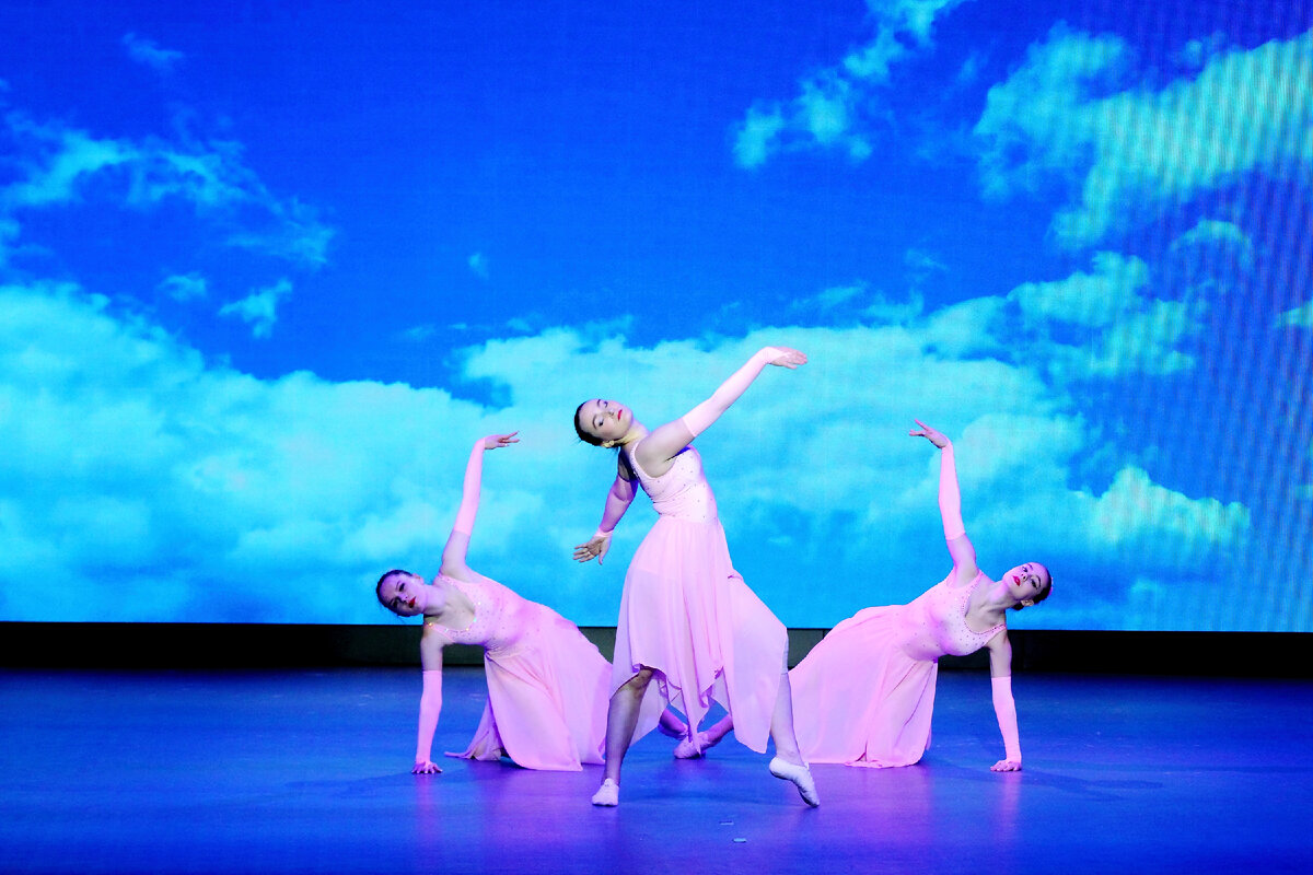 Детский танцевальный коллектив. Ночной клуб блэк раша. Диана арбенина 2015. Ночь музыки екатеринбург. Концерт прошел на одном дыхании.