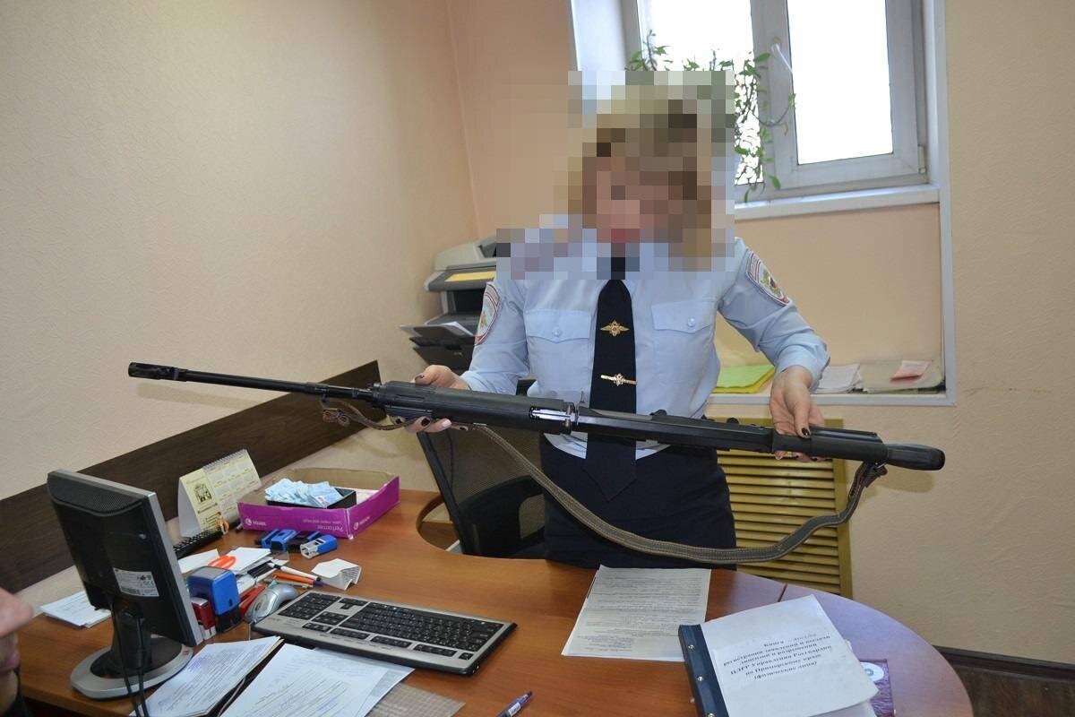 Я думаю, что ваш инспектор рассмеётся, если вы приедете в ОЛЛР без лицензии или разрешения! 