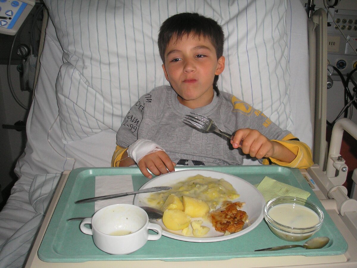 Обед в клинике после операции(фото автора)