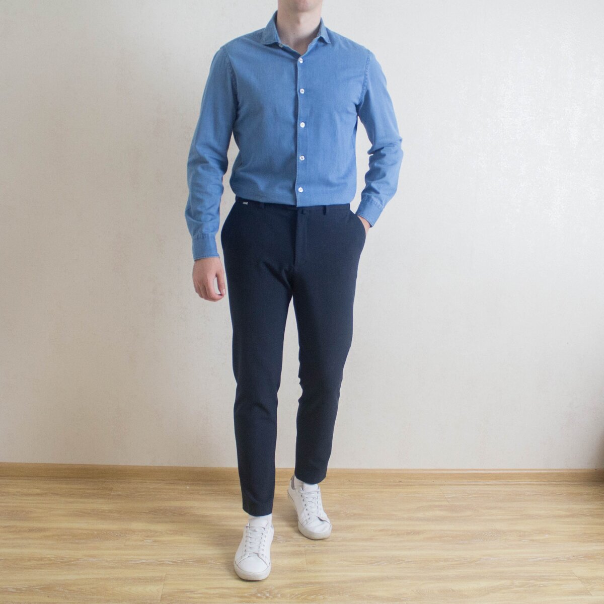 Достаточно официальный образ, подойдет для формальных мероприятий