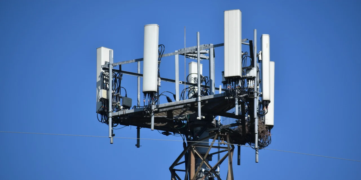 Вышка mmWave 5G. Фото взято с просторов интернета.