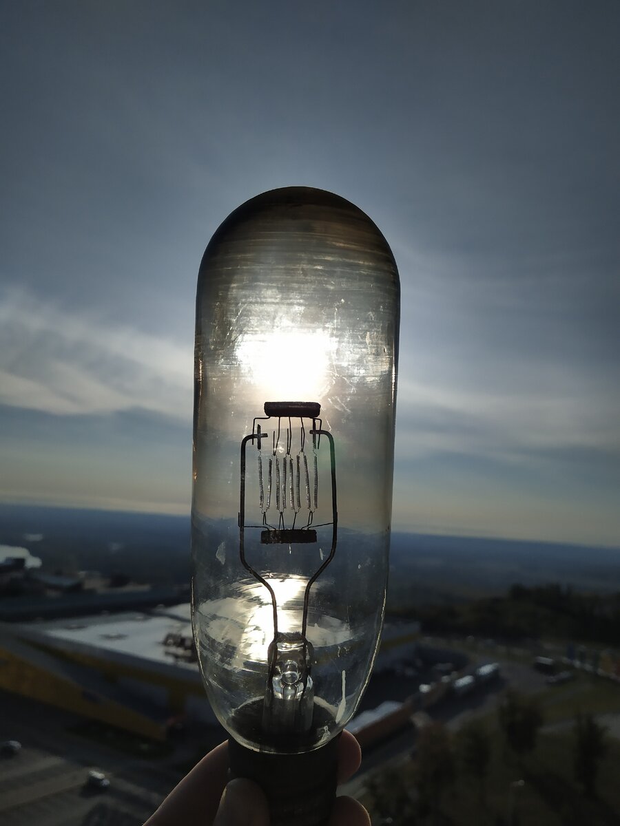 Лампа ПЖ-1000. Фото автора.