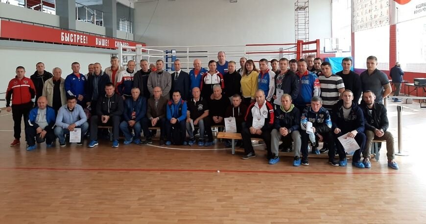 Дом спорта юбилейный п первомайский. Цфо по боксу 2021. Арутюн щекино. Бокс александр фомичев щёкино. Серафим черанев бокс.