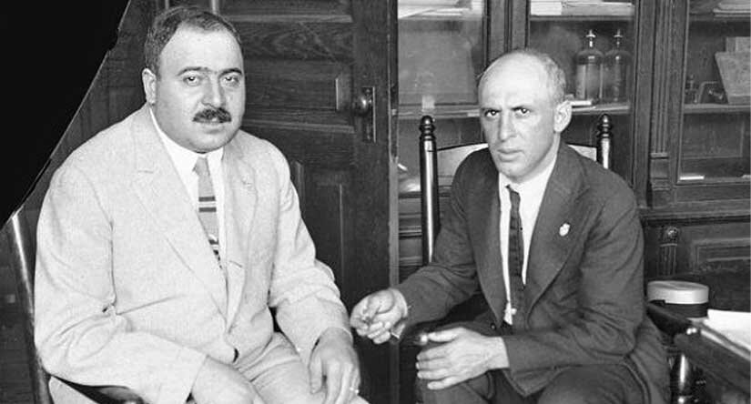 Джеймс Колозимо (слева) 