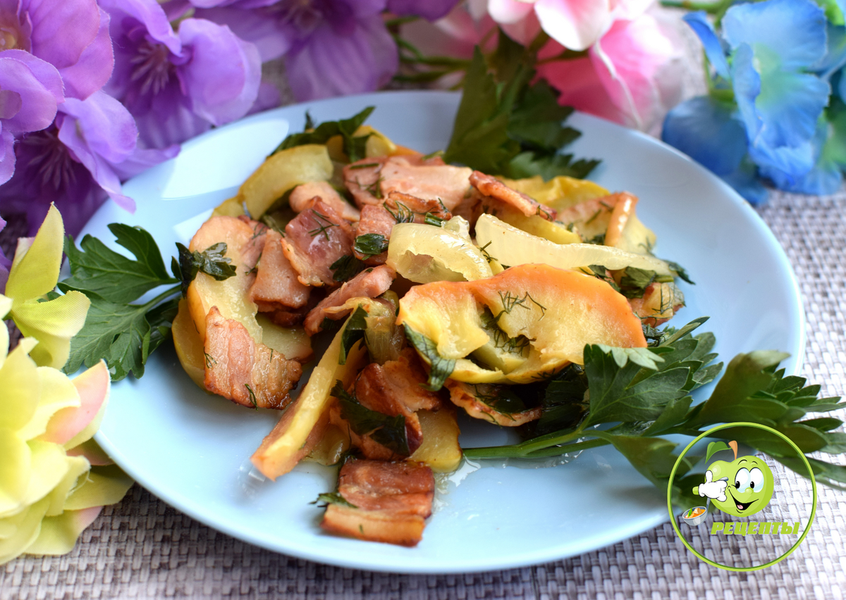 Грудинка с яблоками и луком. Если нужно быстро приготовить мясное блюдо |  Новые рецепты каждый день | Дзен