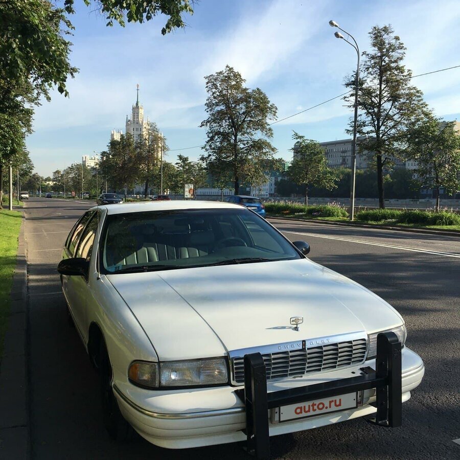 Служители закона. Полицейский Chevrolet Caprice в Москве | The bucket list  | Дзен