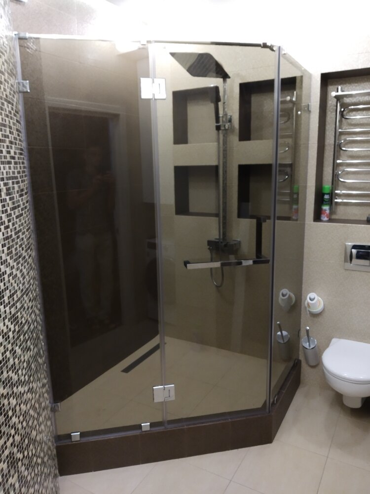 Душевая кабина из стекла в Севастополе