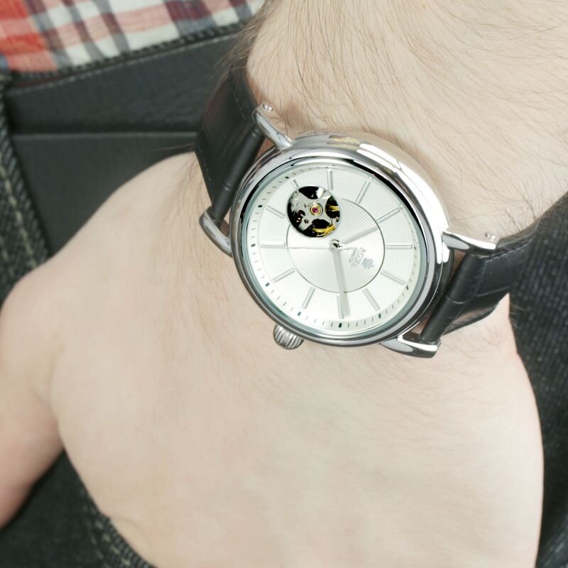 Источник: https://www.watchshop.com/