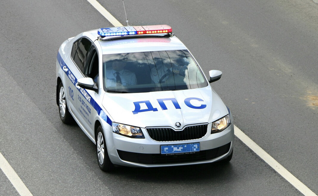 Машина ДПС уголовное дело на неплательщика в Москве составило который 1 миллион штрафов по пдд собрал взято https://pixabay.com/ru/photos/полиция-машина-сирена-дорога-1429224/