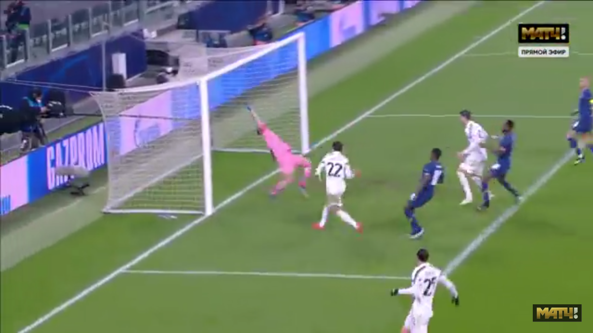 Великолепный Кьеза делает счёт 2-1. Источник: мой скриншот из обзора "Матч ТВ"