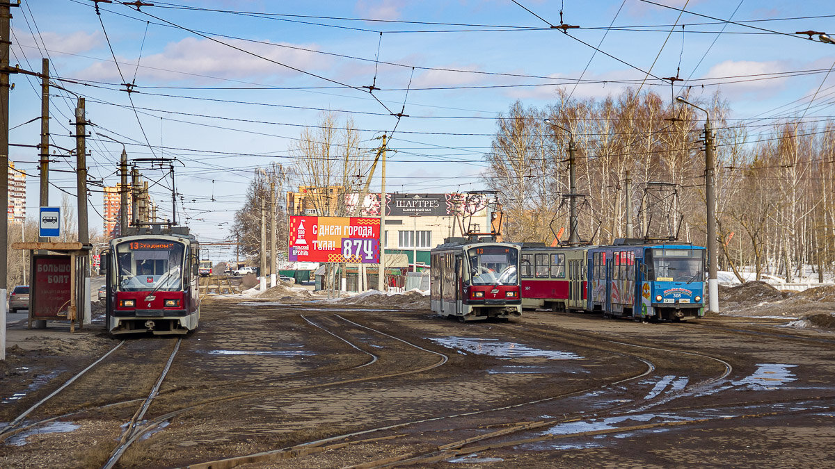 Линейная станция Менделеевский поселок сейчас. Вагоны 71-407 и Tatra T6B5. Фото автора канала, 21.03.2021