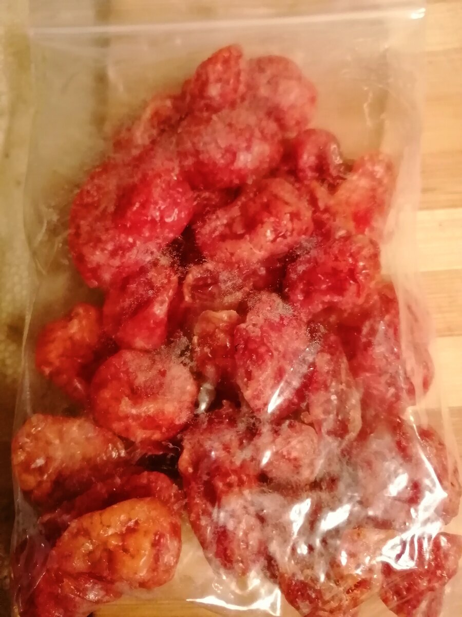 Вяленый кизил в вакуумной упаковке