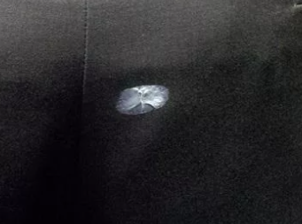 жвачка на брюках