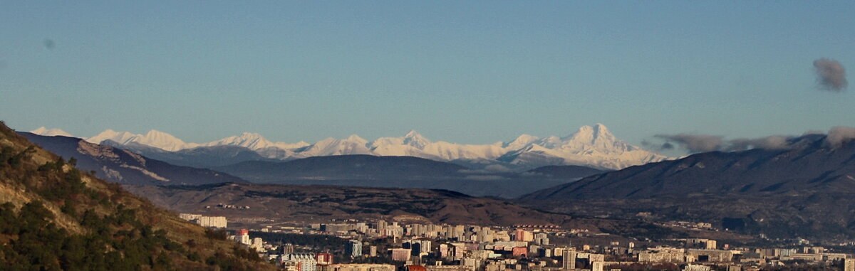 Гора Казбек Тбилиси