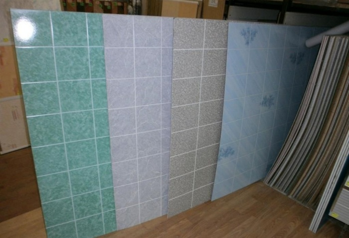 Пластиковые ПВХ панели для отделки стен - виды, примеры, фото