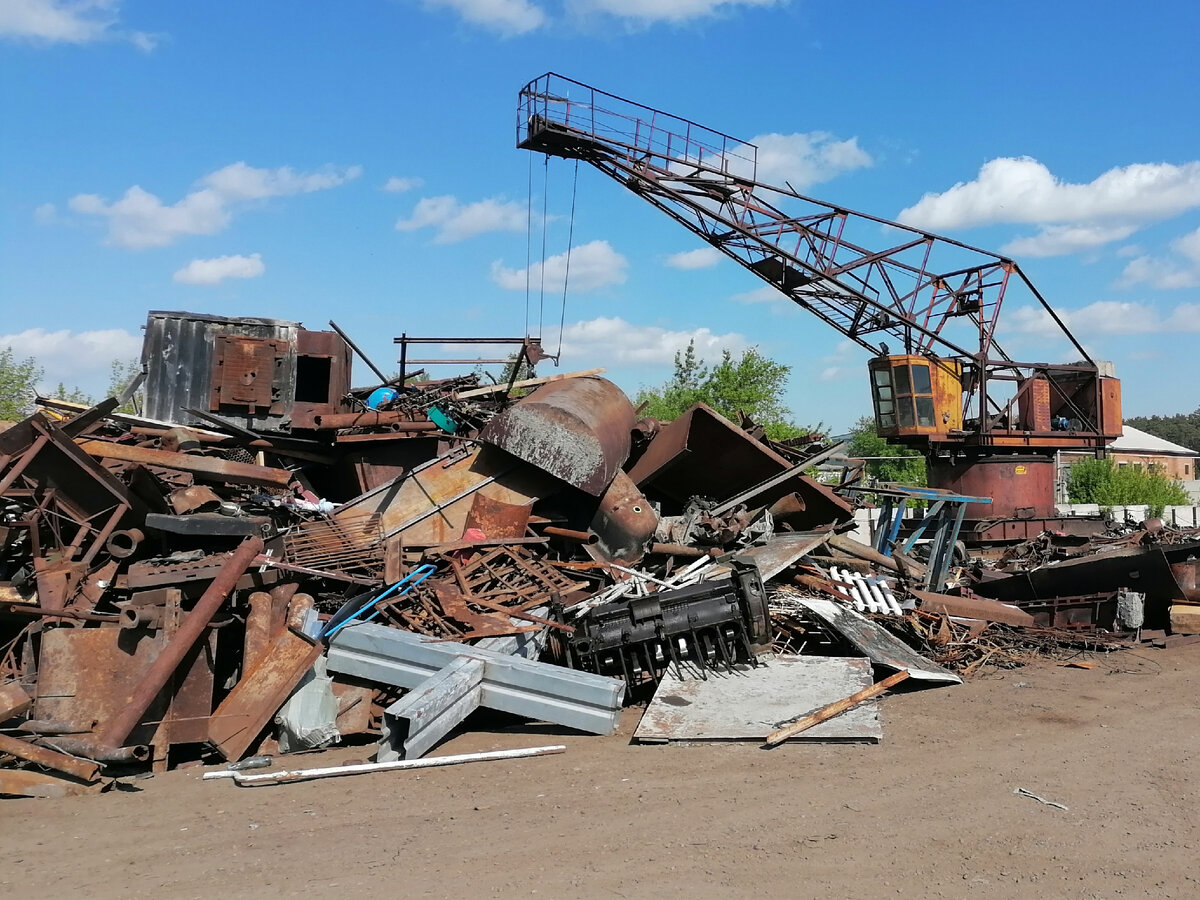 Закрома Родины... Почти весь металл родом из СССР. 