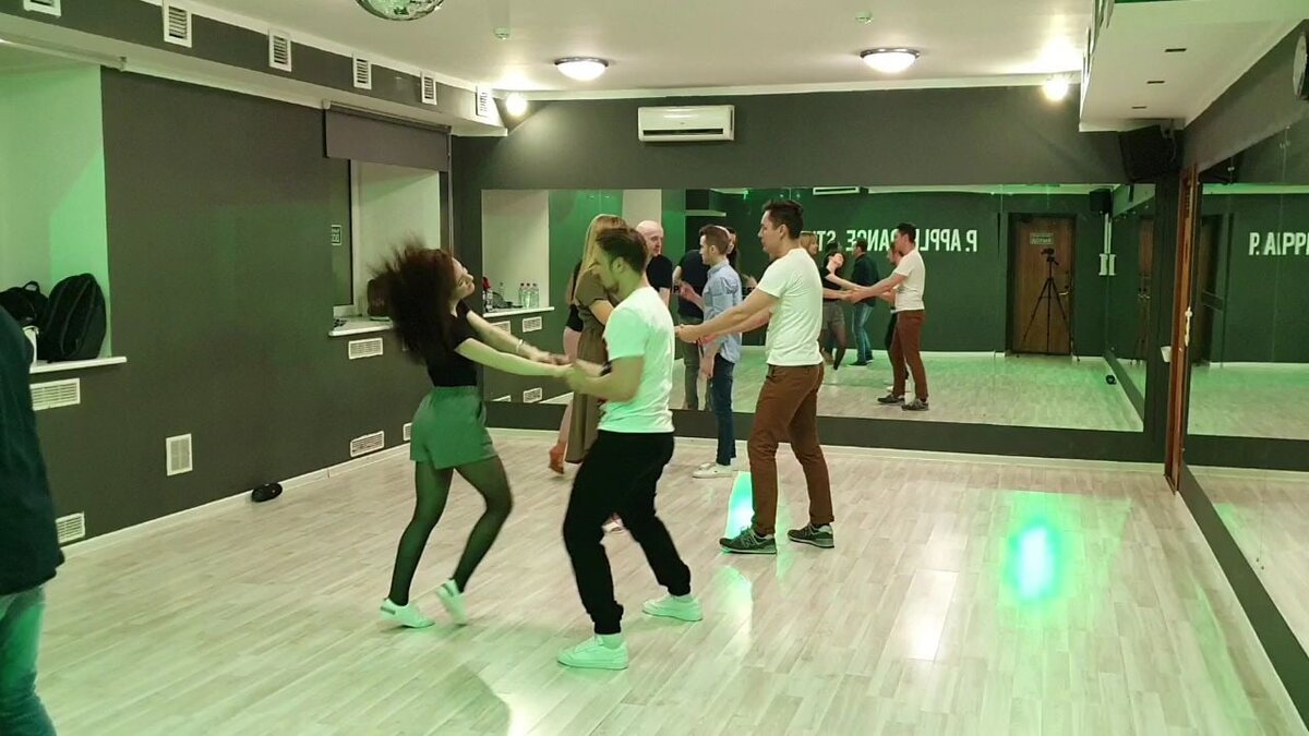 простые танцы ожигаем