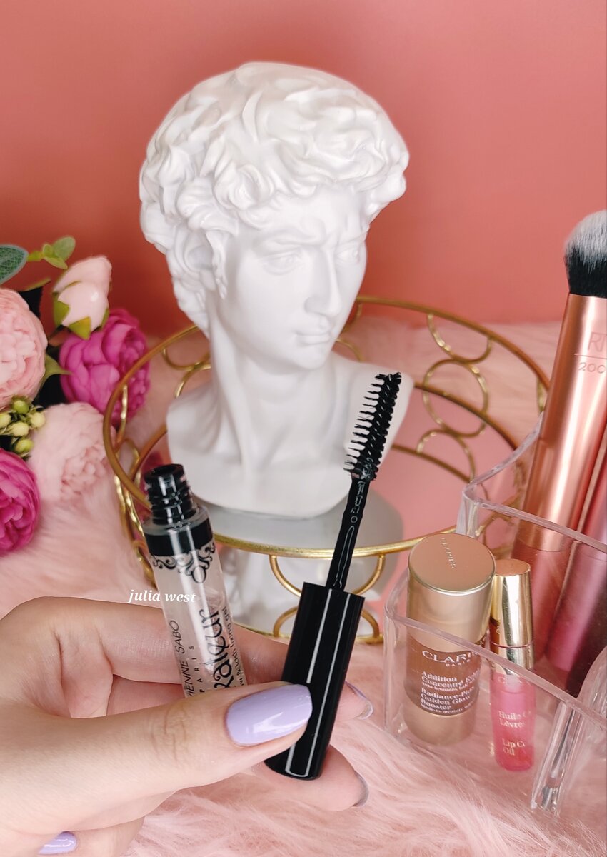 Всем привет, на связи Юля! Только эти гели и способны обуздать мои непослушные брови. 