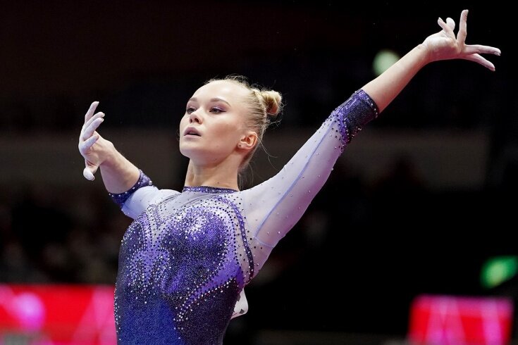 Ангелина Мельникова  -гимнастка.              фото: картинки  яндекса.