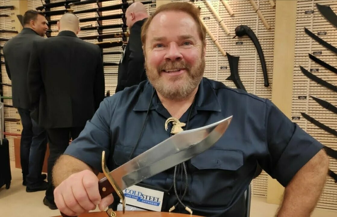 Линн Томпсон на выставке в США