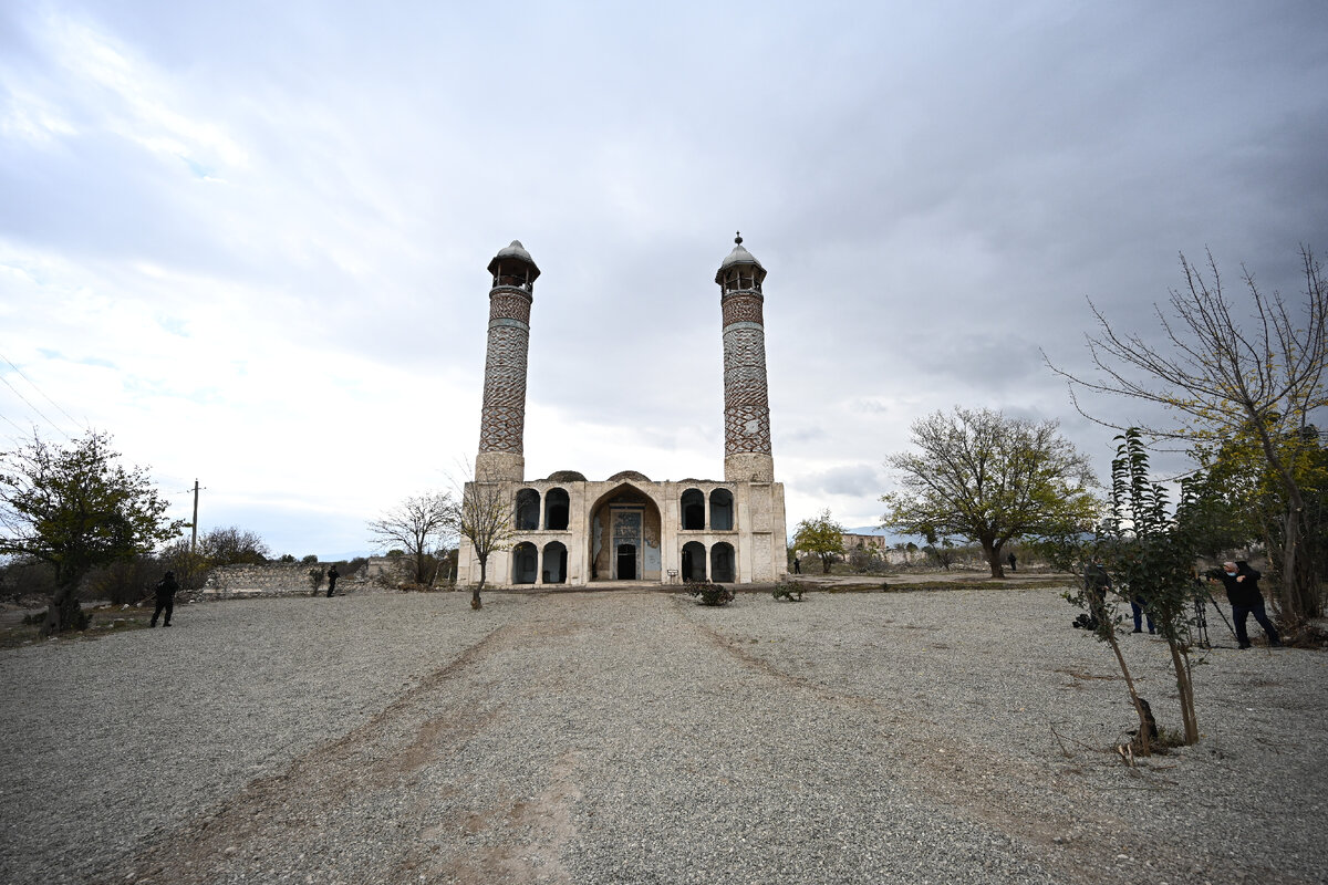 древняя мечеть в крыму. сербия мечети. мечеть на улице дмитриевского. аладжа красная из мечети. мечеть ан нури разрушение.
