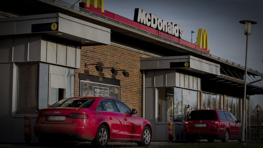 Очередь в МакАвто